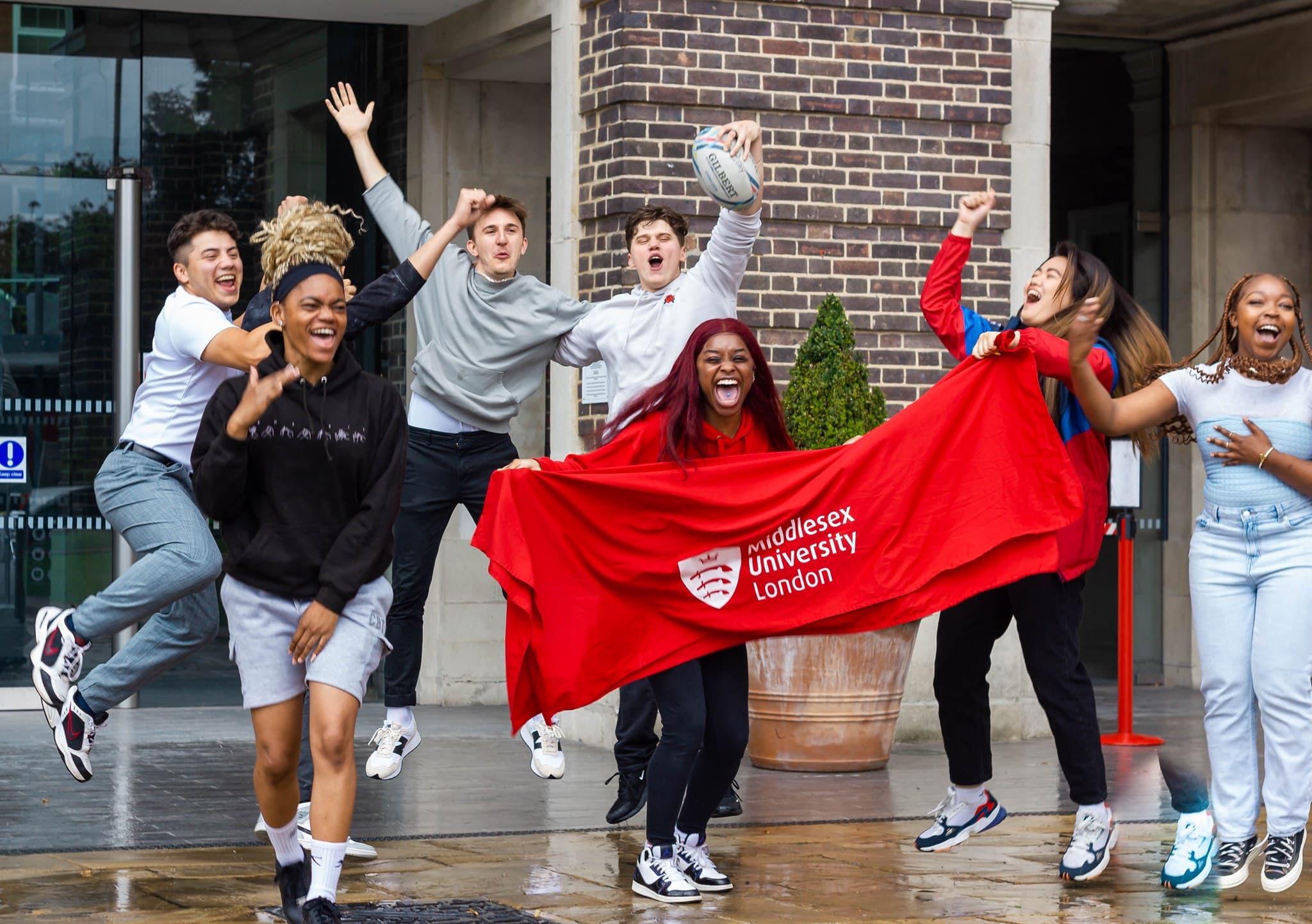middlesex-uni-students-celebrating